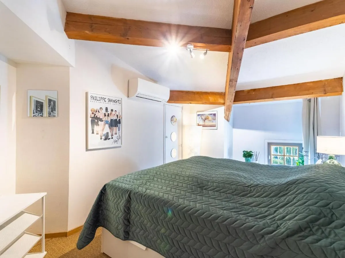 Apartment Le Clos Sainte Anne By Interhome