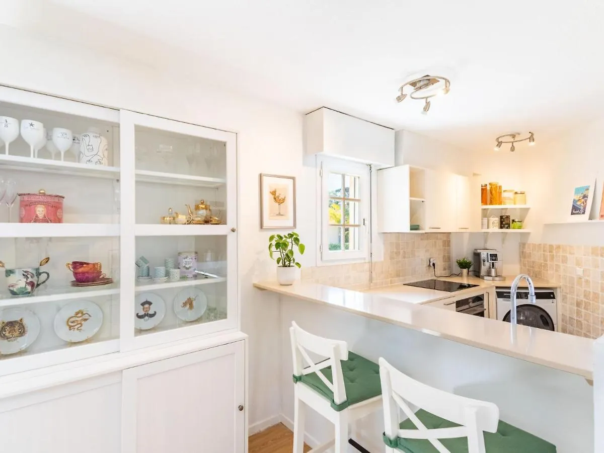 Apartment Le Clos Sainte Anne By Interhome France