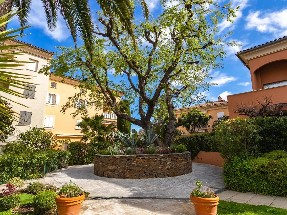 Apartment Le Clos Sainte Anne By Interhome  Saint-Tropez